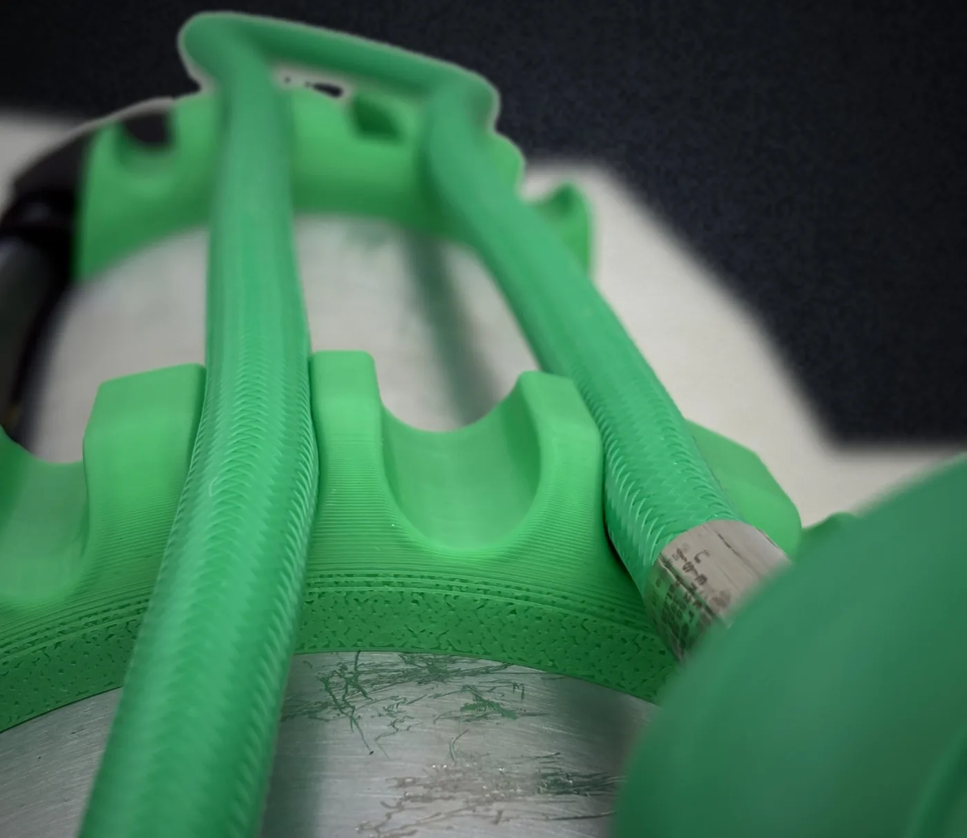 Hoses seated in the HoseDock™ channels